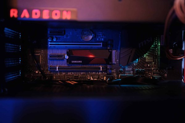 SSD vs HDD : quel stockage choisir pour votre ordinateur ?